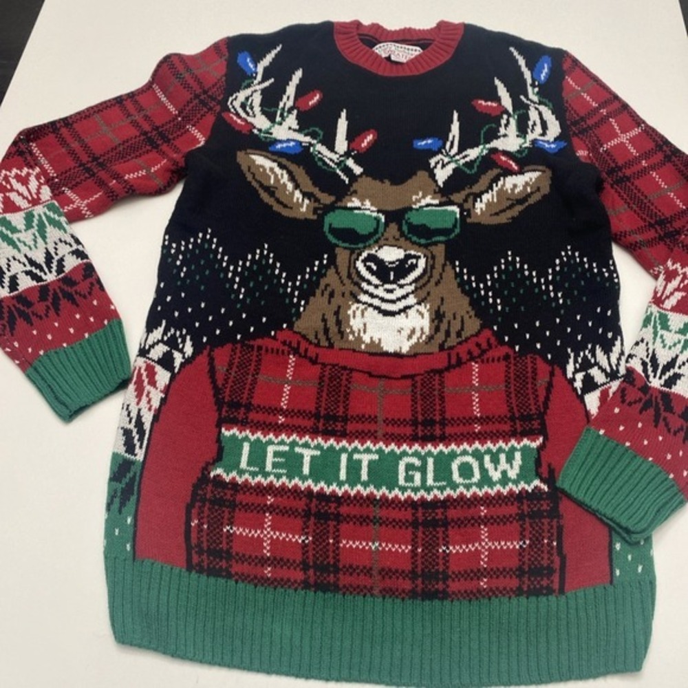 Ugly Holiday Sweater Women's Medium Reindeer With Sunglasses Black/Red    ‎  771